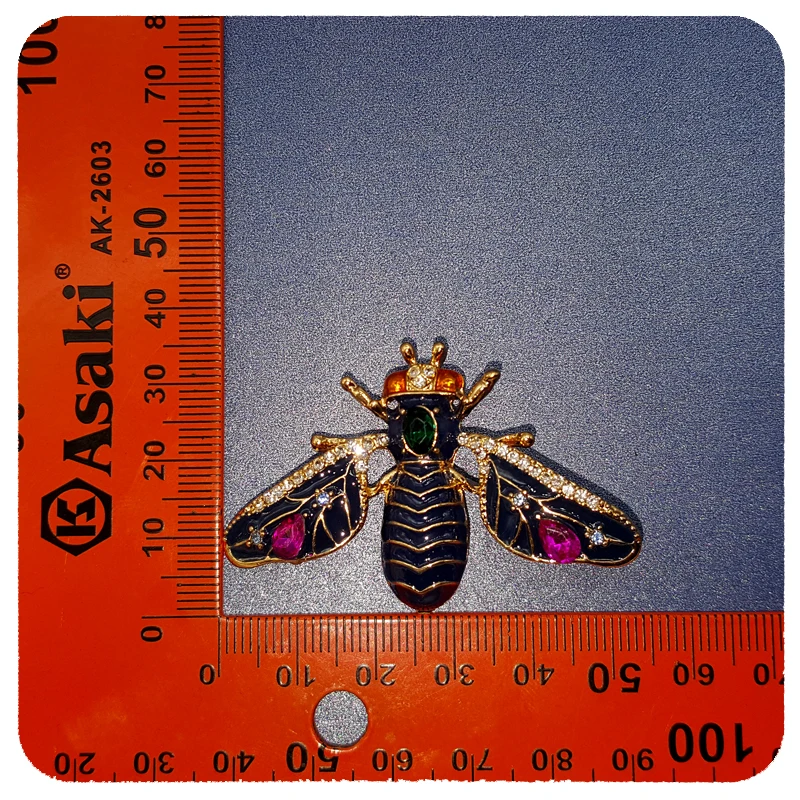 Fantastic Design of Queen Bee Brooch Pin Jewelry Unique Retro Style Jewelry Gift to Fashion Ladies
Fantastic Design of Queen Bee Brooch Pin Jewelry Unique Retro Style Jewelry Gift to Fashion Ladies