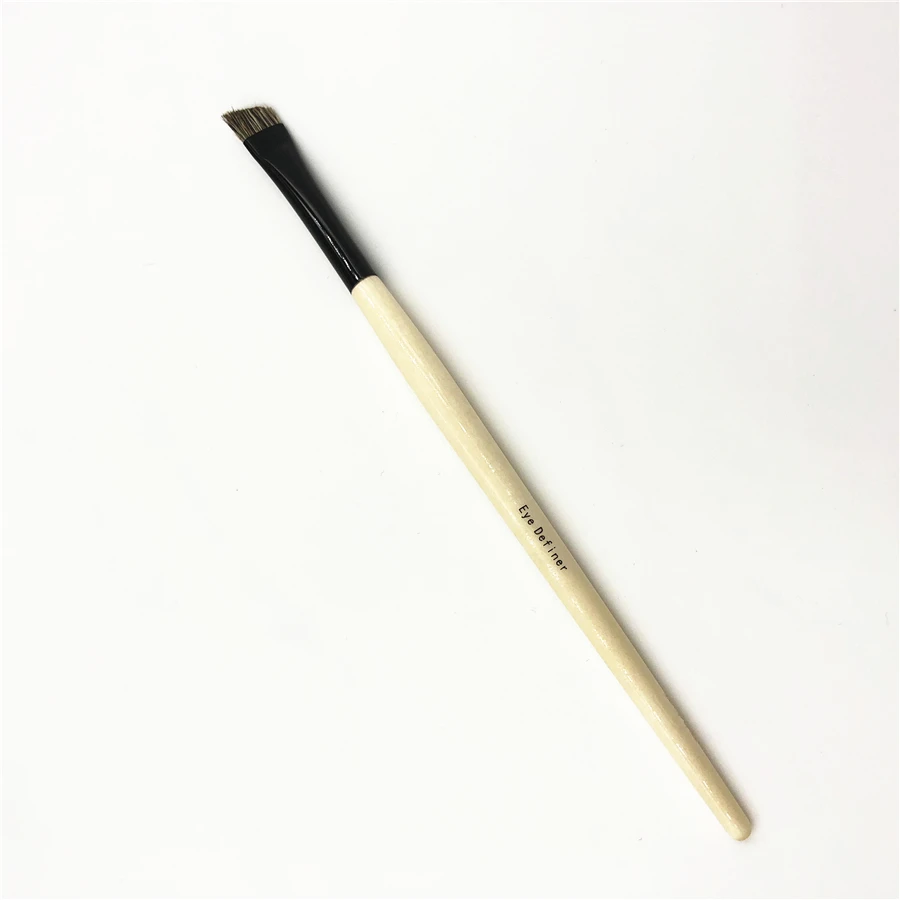 Natural Horse Hair Long Handle BB Eye Definer Makeup Brush Angled Eye Shadow Brush Cosmetic Tool
Natural Horse Hair Long Handle BB Eye Definer Makeup Brush Angled Eye Shadow Brush Cosmetic Tool