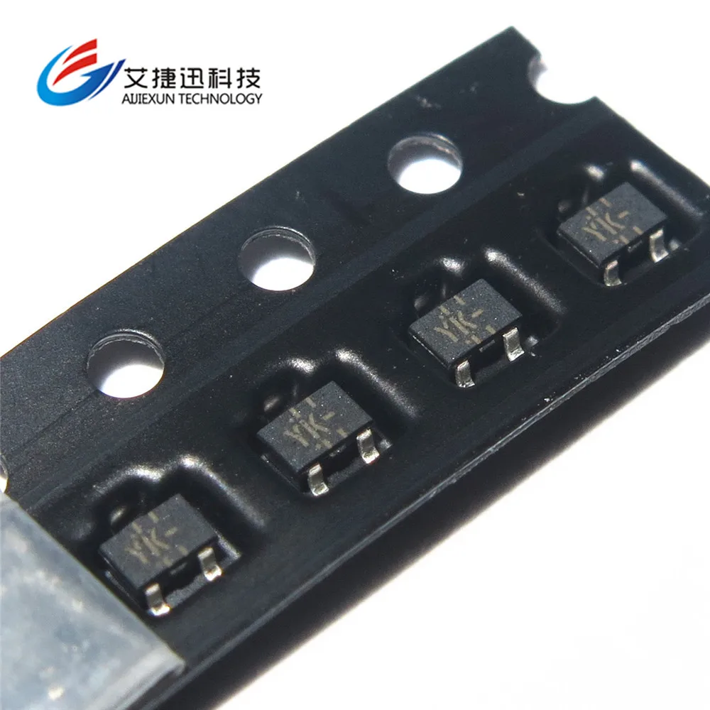 50Pcs 2SC4901YK-TL-E Silk-ScreenYK Silicon NPN Epitaxial SOT323 New and original
50Pcs 2SC4901YK-TL-E Silk-ScreenYK Silicon NPN Epitaxial SOT323 New and original