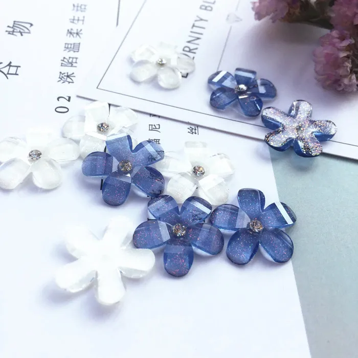 bluewhite flower Rhinestones beaded patches applique embroidered fabric sew on patch fashion clothing decoration patch
bluewhite flower Rhinestones beaded patches applique embroidered fabric sew on patch fashion clothing decoration patch