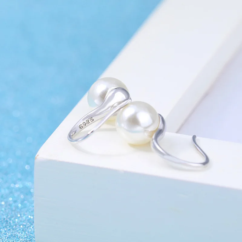 925 Sterling Silver Garland Pearl Stud Earrings For Women Casual Style Girl Earings Personality
925 Sterling Silver Garland Pearl Stud Earrings For Women Casual Style Girl Earings Personality