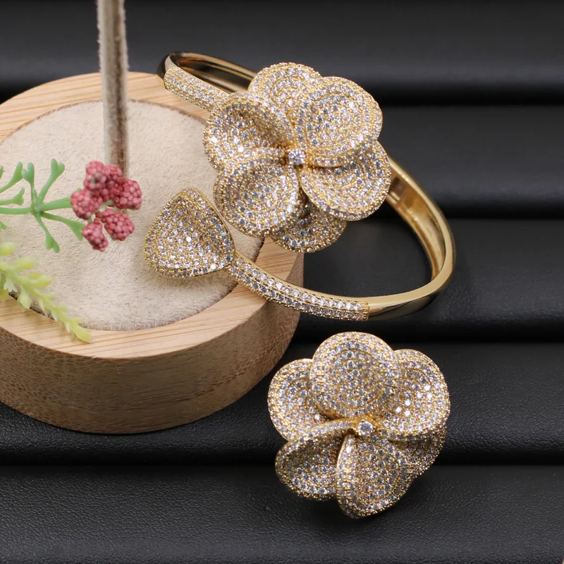 Lanyika Jewelry Set Fleshiness Flowers Bangle with Ring for Girl Banquet Wedding Micro Inlay Popular Luxury Best Gifts
Lanyika Jewelry Set Fleshiness Flowers Bangle with Ring for Girl Banquet Wedding Micro Inlay Popular Luxury Best Gifts