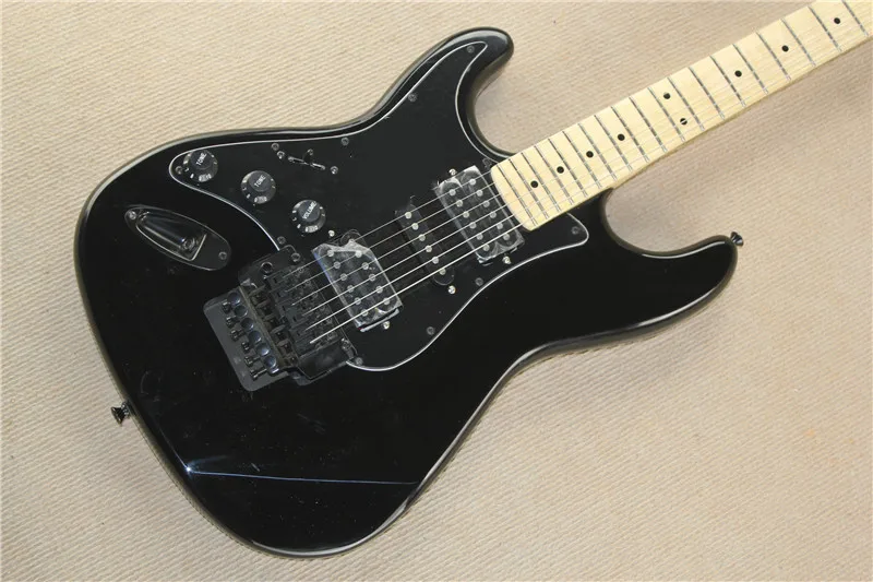 Black custom backhand guitar, black shield, black HSH pickup, maple fingerboard, basswood body, can be customized as required,
Black custom backhand guitar, black shield, black HSH pickup, maple fingerboard, basswood body, can be customized as required,
