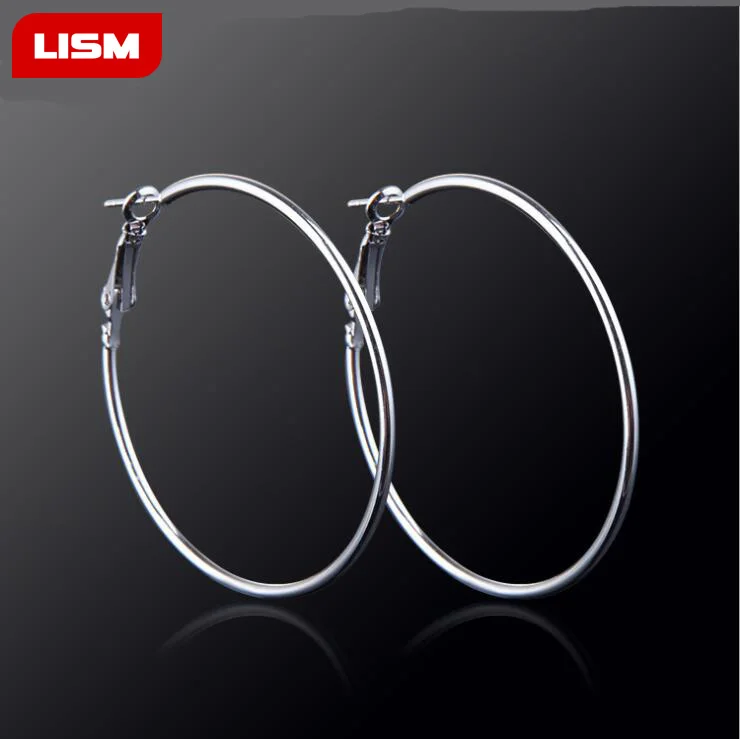Hot Sales Exaggerated large Earrings Stainless Titanium Steel Round Buckle Hoop Earrings for Women Jewelry Accessories Gift
Hot Sales Exaggerated large Earrings Stainless Titanium Steel Round Buckle Hoop Earrings for Women Jewelry Accessories Gift