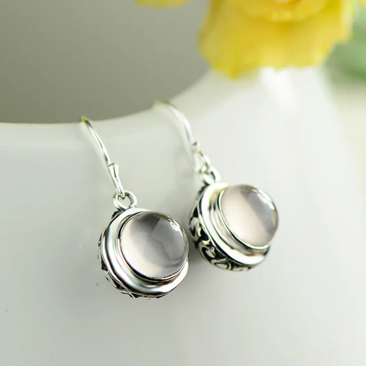 S925 silver ornament retro pattern manually set natural powder crystal earrings lady's crystal stones eardrop gift
S925 silver ornament retro pattern manually set natural powder crystal earrings lady's crystal stones eardrop gift