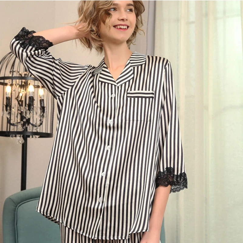 Real Silk Pajama Female Latest Silkworm Silk Long-Sleeve Sleepwear Woman Black Striped Two-Piece Pyjama Sets T8181
Real Silk Pajama Female Latest Silkworm Silk Long-Sleeve Sleepwear Woman Black Striped Two-Piece Pyjama Sets T8181