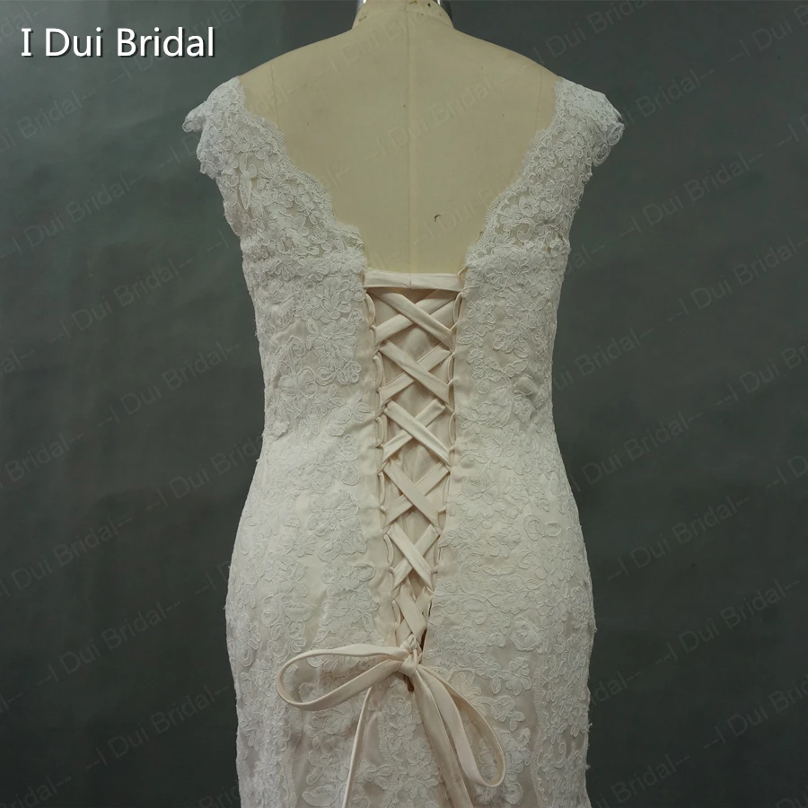 V Neckline Wedding Dress Mermaid New Style High Quality Lace Appliqued Beaded Factory Custom Make 5853
V Neckline Wedding Dress Mermaid New Style High Quality Lace Appliqued Beaded Factory Custom Make 5853