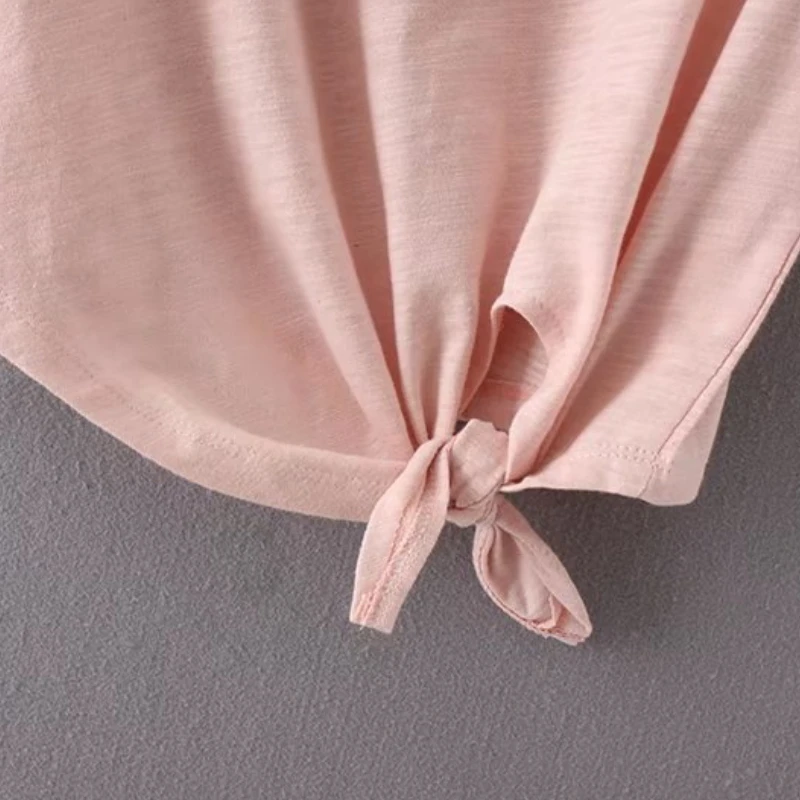 Fashion Women Knotted hem knitting T-shirt Summer style Casual Short sleeve O-Neck Solid color Tops Femme Tee Shirt
Fashion Women Knotted hem knitting T-shirt Summer style Casual Short sleeve O-Neck Solid color Tops Femme Tee Shirt