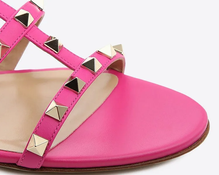 Fashion Sandals Roman Studs Summer Flat Slippers Round Toe Studs Sliders Women Sandals
Fashion Sandals Roman Studs Summer Flat Slippers Round Toe Studs Sliders Women Sandals