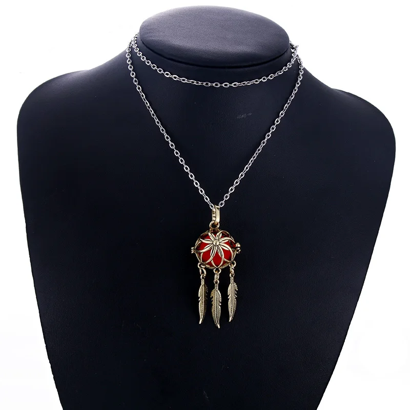 Aromatherapy Necklace Gold feather tassel Lockets Pendant Perfume Essential Oil Aroma Diffuser Locket Necklace With Pads
Aromatherapy Necklace Gold feather tassel Lockets Pendant Perfume Essential Oil Aroma Diffuser Locket Necklace With Pads