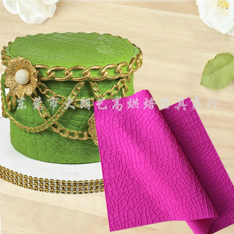 Crocodile Alligator Impression Mat Large Size Silicone Mat Fondant Cake Decorating Styling Tool Kitchen Silicone Lace Mold
Crocodile Alligator Impression Mat Large Size Silicone Mat Fondant Cake Decorating Styling Tool Kitchen Silicone Lace Mold