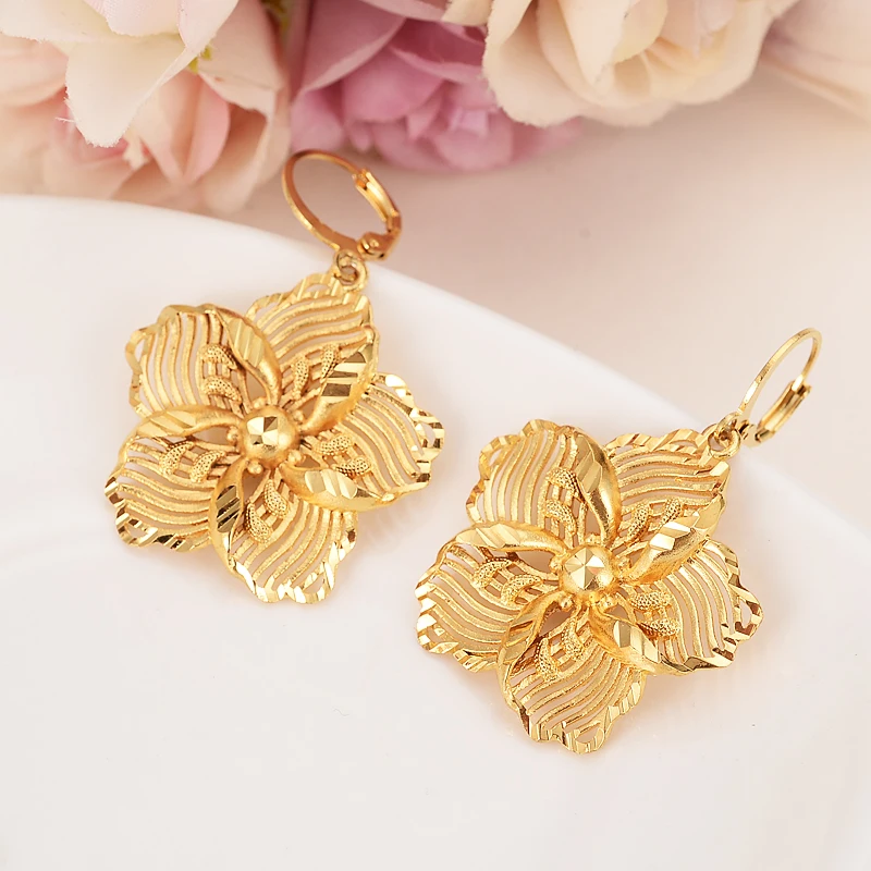 big siz gold flower Earrings GoldAfrica Dubai charms bodyJewelry Women girls wedding bridal party jewellery hoop Earrings gifts
big siz gold flower Earrings GoldAfrica Dubai charms bodyJewelry Women girls wedding bridal party jewellery hoop Earrings gifts