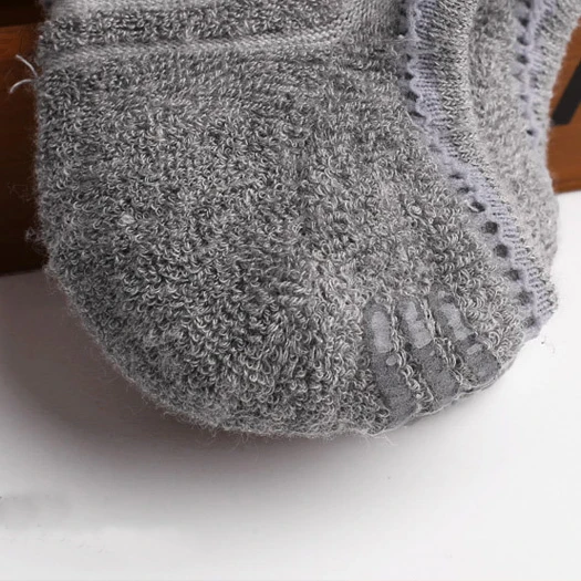 Men's invisible terry socks massage Running Slow shock Cotton Sweat boat socks 2019 new heel non-slip silicone Sports short Sock
Men's invisible terry socks massage Running Slow shock Cotton Sweat boat socks 2019 new heel non-slip silicone Sports short Sock