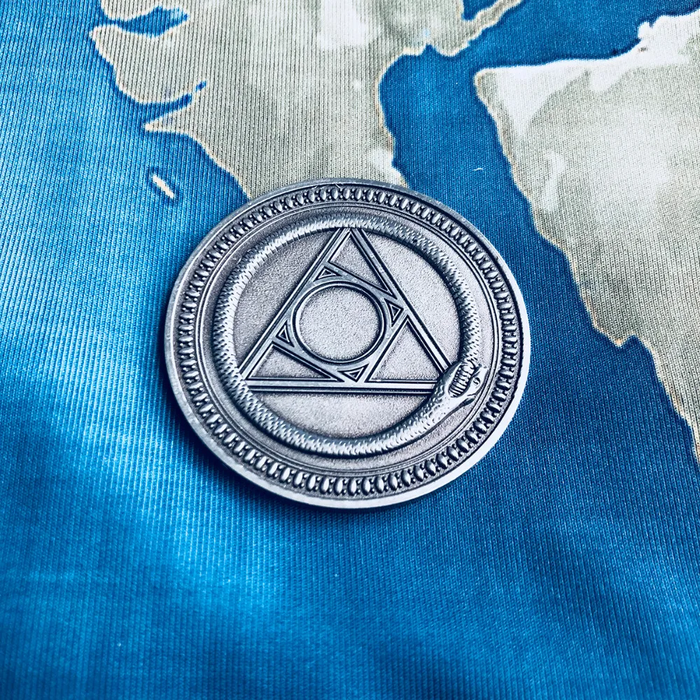 Arcana Таро Дилер Кнопка Oroboros ретро серебро покер карта защитное Колесо Фортуны
