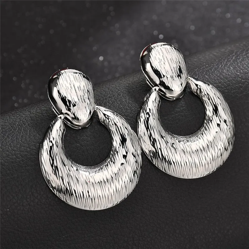 2019 Exaggerated Metal Glossy Geometric Earrings Female New Fashion Temperament EarringsEarrings For Women Jewelry Dropshiping
2019 Exaggerated Metal Glossy Geometric Earrings Female New Fashion Temperament EarringsEarrings For Women Jewelry Dropshiping