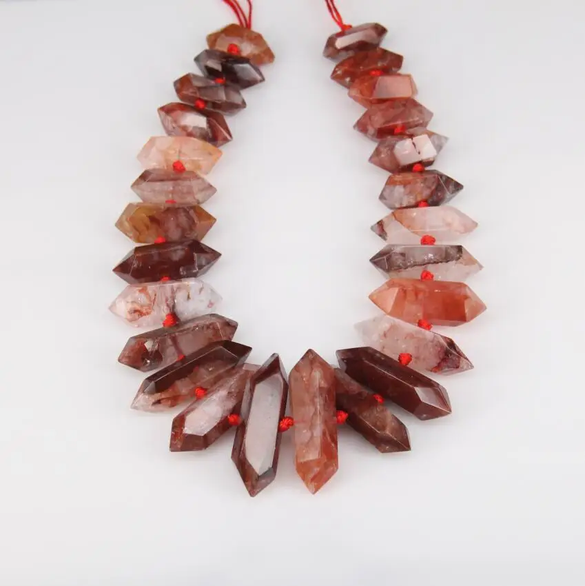 26pcs strand Natural Pendant,Matted Quartz,Red Quartz Stone Faceted Nugget Beads,Raw Crystals Double Stick Points
26pcs strand Natural Pendant,Matted Quartz,Red Quartz Stone Faceted Nugget Beads,Raw Crystals Double Stick Points