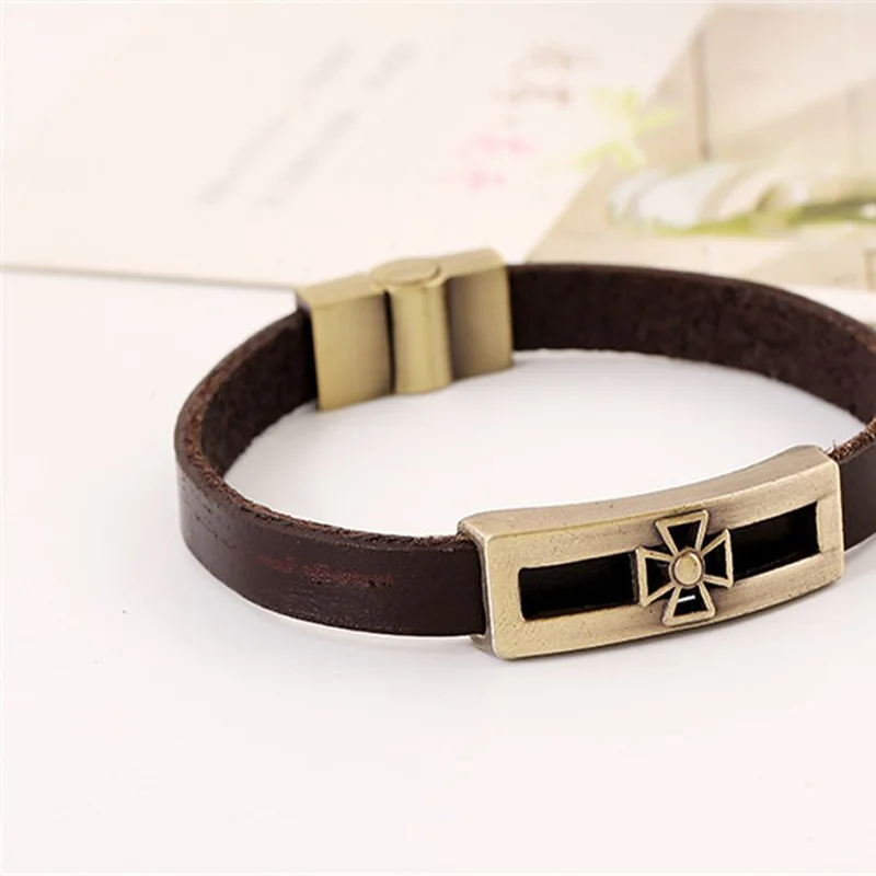 JUJIE Magnet Buckle Claps Leather Bracelets Wide Cross Bracelet Metal Cuff Bangles For Women&Man Leather Jewelry
JUJIE Magnet Buckle Claps Leather Bracelets Wide Cross Bracelet Metal Cuff Bangles For Women&Man Leather Jewelry