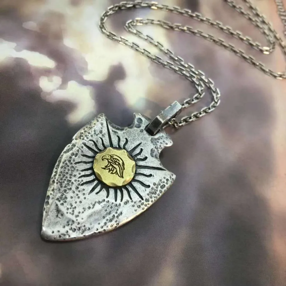 100% real S925 solid sterling silver Thai silver Indian primitive tribal eagle head vintage shield man's pendant
100% real S925 solid sterling silver Thai silver Indian primitive tribal eagle head vintage shield man's pendant