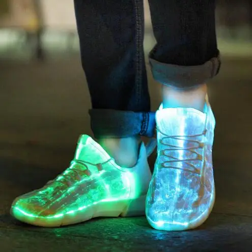 Модные волоконно-оптические светящиеся кроссовки для женщин мальчиков и девочек