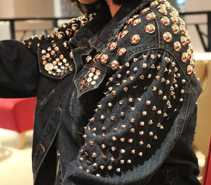 Women's blue denim metal rivet jacket lady's punk style Rock and roll performance outwear rivet coat TB247
Women's blue denim metal rivet jacket lady's punk style Rock and roll performance outwear rivet coat TB247