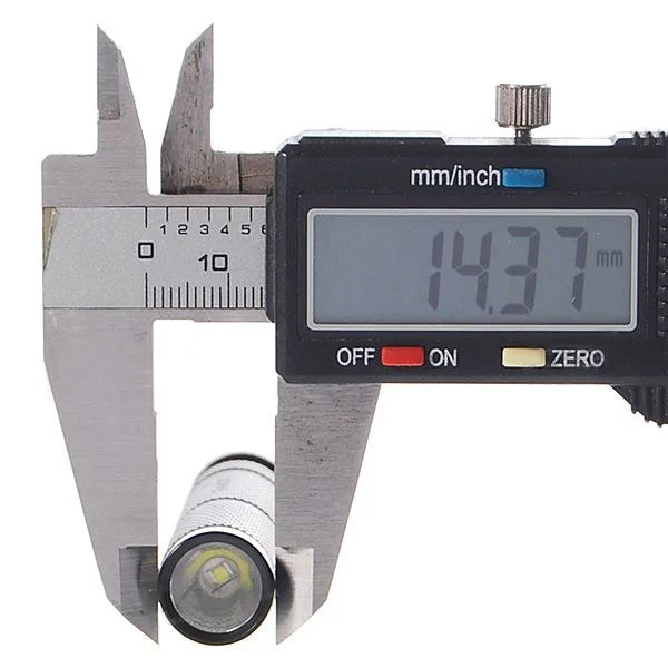 TANK007 E08 HA-III Cree Q3-WC 110-Lumen LED Flashlight With Carabiner Clip (1*AAA/1*10440)