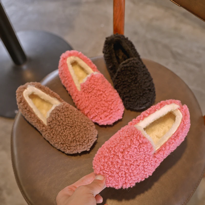 2018 winter new kids home cotton shoes children's short boots plush warm boys girls shoes thick baby snow boots EUR size 21-35
2018 winter new kids home cotton shoes children's short boots plush warm boys girls shoes thick baby snow boots EUR size 21-35