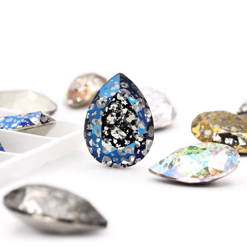 Teardrop Glass Crystal Patina gule On Rhinestones High Quality Pointback Sew On Stone Droplet Sewing Rhinestone For Garment
Teardrop Glass Crystal Patina gule On Rhinestones High Quality Pointback Sew On Stone Droplet Sewing Rhinestone For Garment