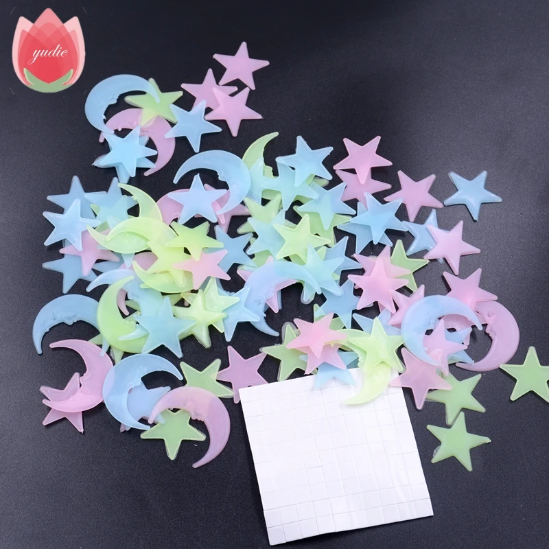 100Pcs Star and Moon Energy Storage Fluorescent Glow In The Dark Christmas Kids Bedroom Wall Stickers Baby Rooms Home Decoration
100Pcs Star and Moon Energy Storage Fluorescent Glow In The Dark Christmas Kids Bedroom Wall Stickers Baby Rooms Home Decoration