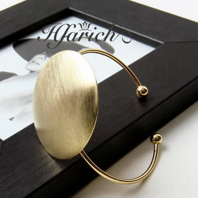 Hfarich 2021 New Arrival Open Brushed Big Round Cuff Bangles For Women Girls Kids Gifts Graceful Sweet Statement Splendid Bijoux
Hfarich 2021 New Arrival Open Brushed Big Round Cuff Bangles For Women Girls Kids Gifts Graceful Sweet Statement Splendid Bijoux
