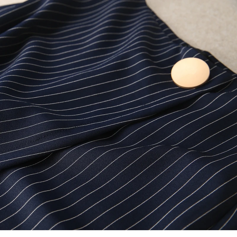 Women Casual Style Plus Size All Matching Irregular Lap Button Pinstripe Draped Wrap High Waist Flare Pants TA02800146
Women Casual Style Plus Size All Matching Irregular Lap Button Pinstripe Draped Wrap High Waist Flare Pants TA02800146