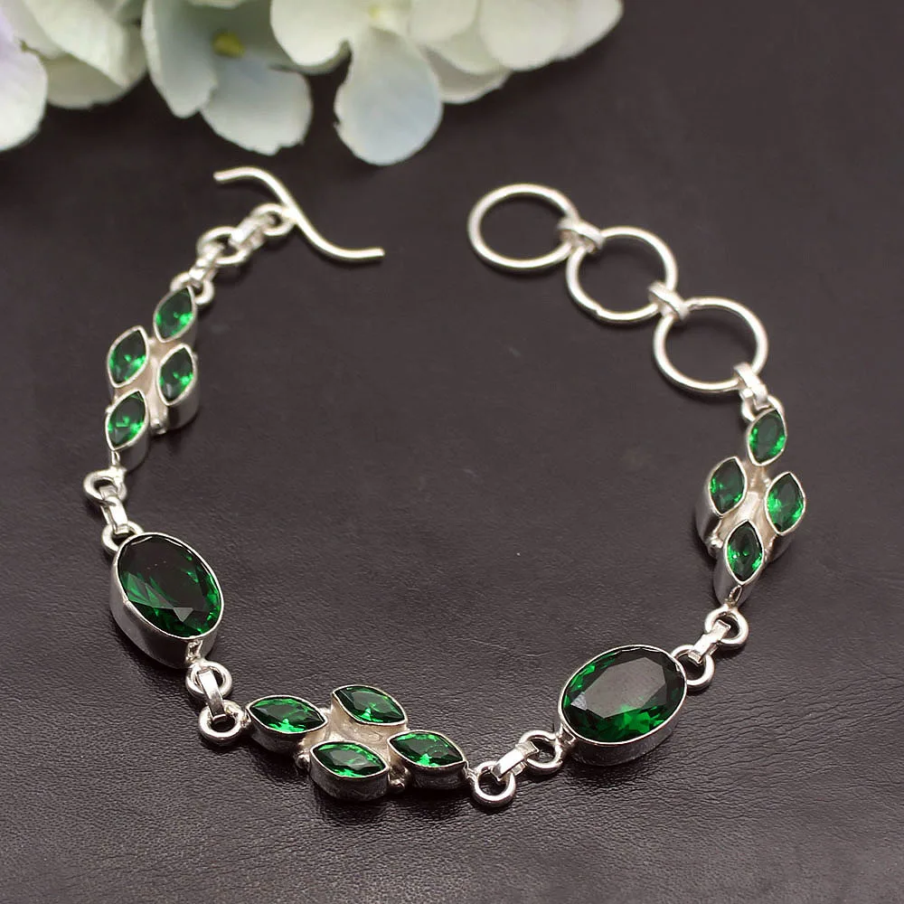 Sunshine Natural Green Topaz925 Sterling Silver Color Women Links Chain Bracelets 8.5 Inch H113
Sunshine Natural Green Topaz925 Sterling Silver Color Women Links Chain Bracelets 8.5 Inch H113