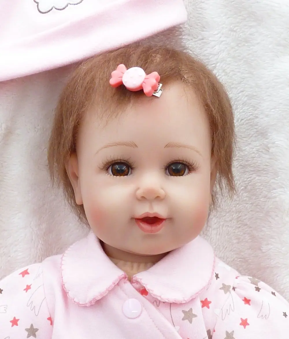 2017 New 50cm Realistic Bebe Reborn Doll Reborn Babies Silicone Lifelike Baby Dolls Kids Growth Partners Birth Reborn Juguetes
2017 New 50cm Realistic Bebe Reborn Doll Reborn Babies Silicone Lifelike Baby Dolls Kids Growth Partners Birth Reborn Juguetes