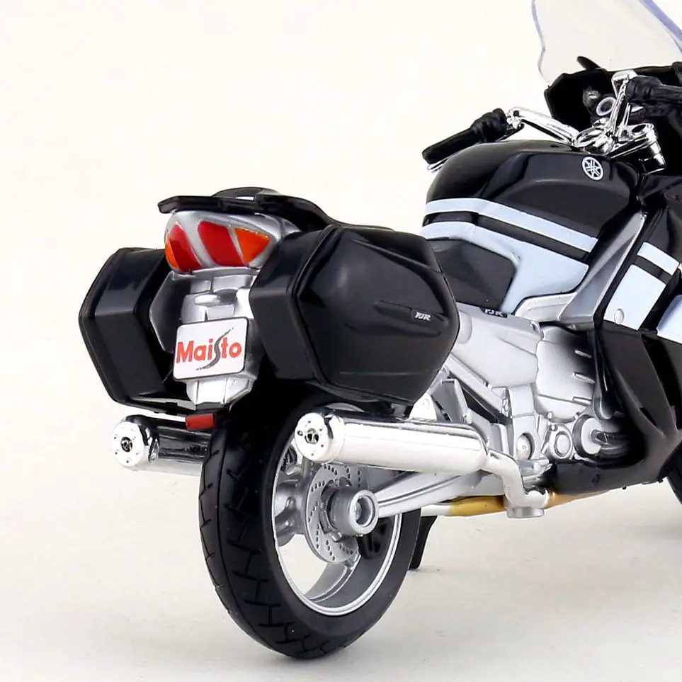 Maisto/1:18 Scale/Diecast model motorcycle toy/2006 YAMAHA FJR 1300 Model/Delicate Gift or Toy/Colllection/For Children
Maisto/1:18 Scale/Diecast model motorcycle toy/2006 YAMAHA FJR 1300 Model/Delicate Gift or Toy/Colllection/For Children