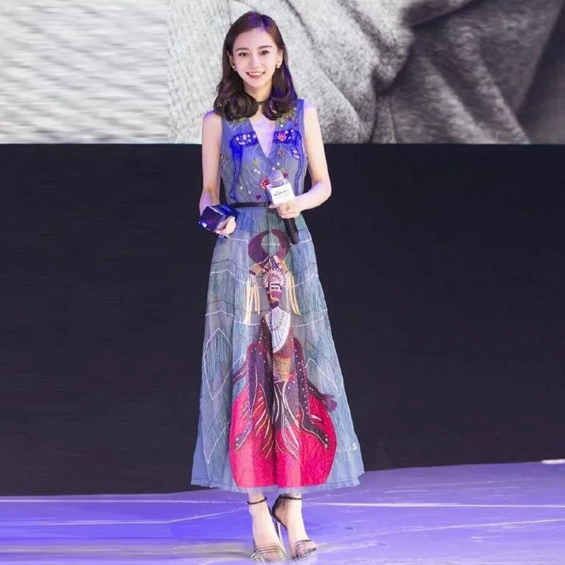 HIGH QUALITY New Fashion 2018 Designer Runway Dress Mesh Handmade India Character Beading Embroidery Pattern V-Neck Mesh Dress
HIGH QUALITY New Fashion 2018 Designer Runway Dress Mesh Handmade India Character Beading Embroidery Pattern V-Neck Mesh Dress