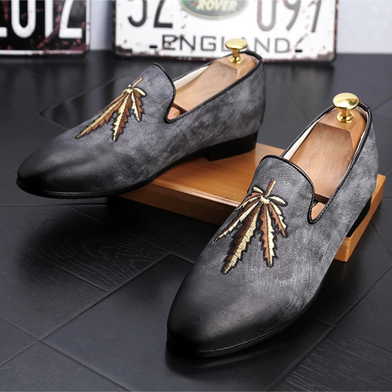 Stephoes 2019 Men fashion casual loafers spring summer autumn pointed toe maple leaf slip on shoes male retro leather sneakers
Stephoes 2019 Men fashion casual loafers spring summer autumn pointed toe maple leaf slip on shoes male retro leather sneakers