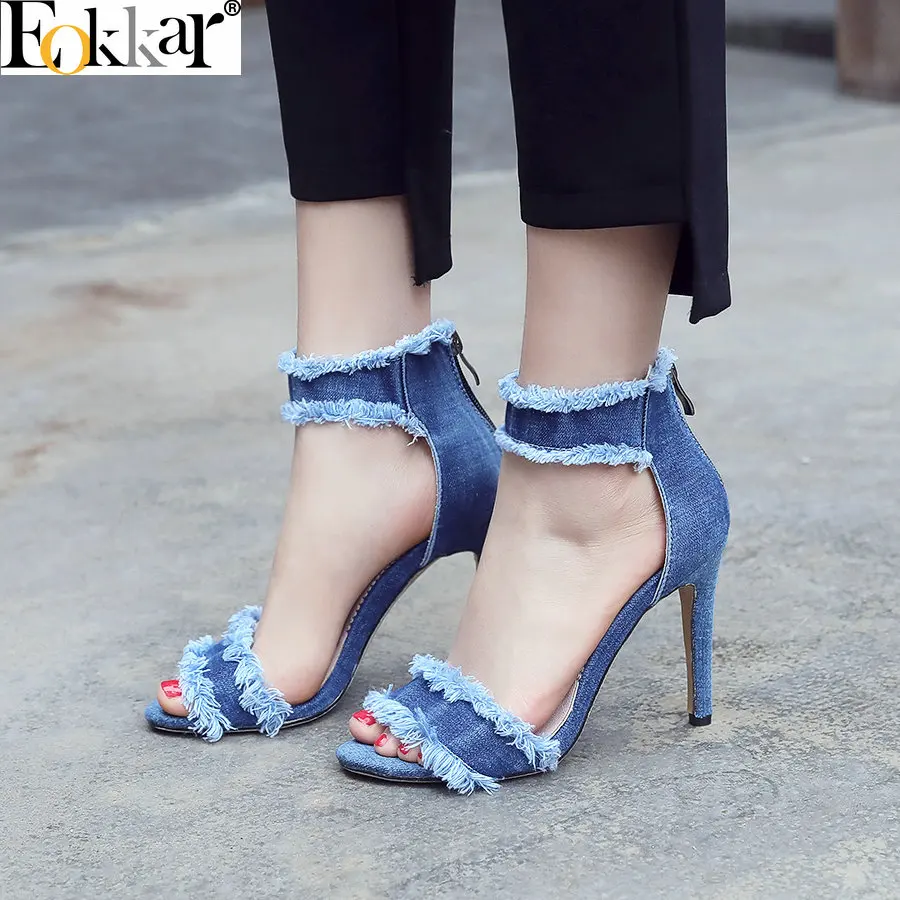 Eokkar 2019 Summer Denim Square High Heels 10cm Women Sandals Pumps Round Toe Ankle Zipper Bule Shoes Women Casual Size 34-43
Eokkar 2019 Summer Denim Square High Heels 10cm Women Sandals Pumps Round Toe Ankle Zipper Bule Shoes Women Casual Size 34-43