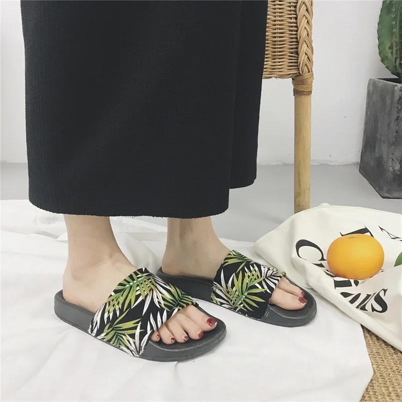 Marlisasa Women Cute Sweet Comfortable Pvc Thick Sole Slippers Lady Casual Beach & Home Slides Slippers Vrouwen Pantoffels F3603
Marlisasa Women Cute Sweet Comfortable Pvc Thick Sole Slippers Lady Casual Beach & Home Slides Slippers Vrouwen Pantoffels F3603