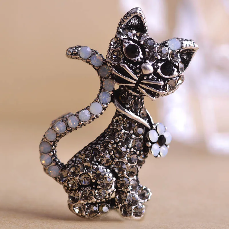 Zlxgirl Cute Kawaii Cat Gray Rhinestone Brooch Pins And Broaches Fine women's Jewelry Colar feminino Crystal Opal Broch
Zlxgirl Cute Kawaii Cat Gray Rhinestone Brooch Pins And Broaches Fine women's Jewelry Colar feminino Crystal Opal Broch