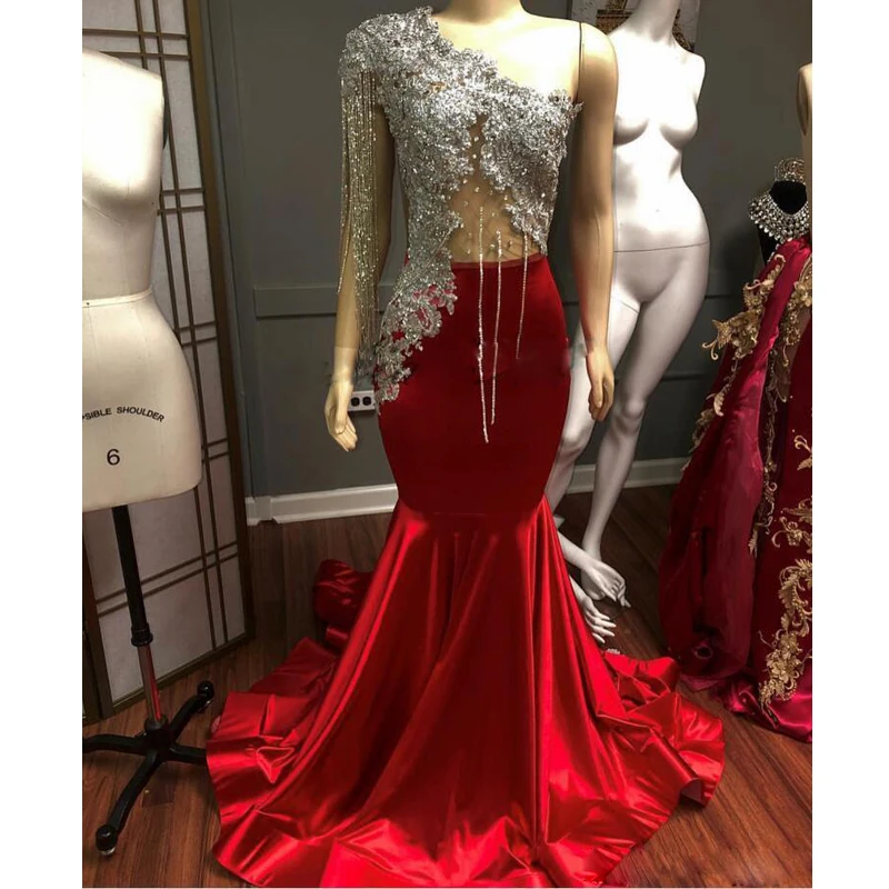 Unique One Shoulder Red Mermaid Prom Dresses with Sliver Appliques Beading Illusion Evening Party Gown Satin Long Cocktail Dress
Unique One Shoulder Red Mermaid Prom Dresses with Sliver Appliques Beading Illusion Evening Party Gown Satin Long Cocktail Dress