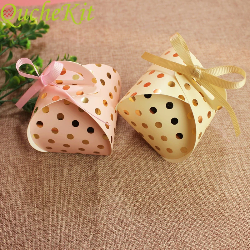 50pcs Gold Dots Cute Candy Box Wedding Favors Gift Box Bag Creative Bread Shape Gift Packaging Boxes Event Party Supplies
50pcs Gold Dots Cute Candy Box Wedding Favors Gift Box Bag Creative Bread Shape Gift Packaging Boxes Event Party Supplies