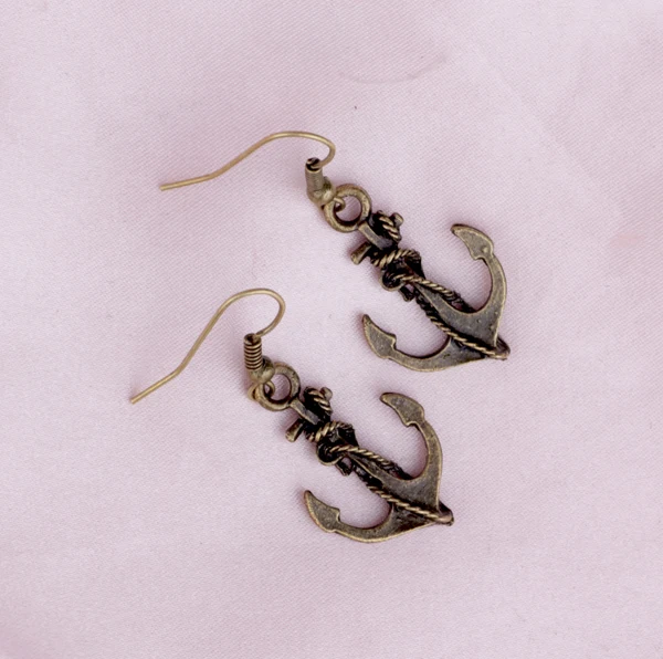 E011 Europe and America Fashionable retro anchor earrings personalized punk texture jewelry
E011 Europe and America Fashionable retro anchor earrings personalized punk texture jewelry