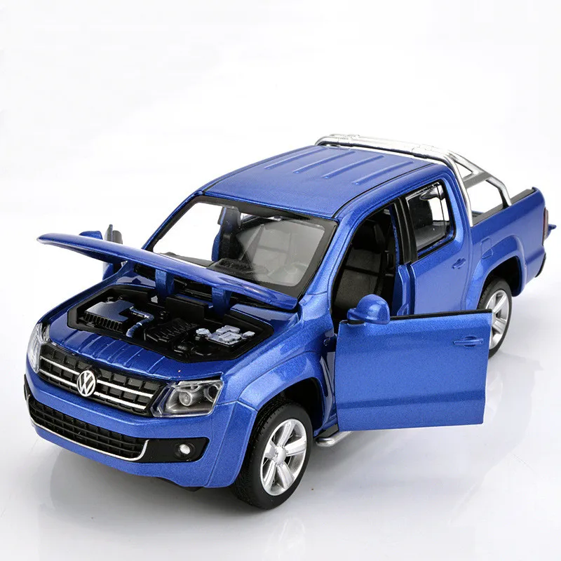 Simulation 1:30 Amarok 4 open-door pickup truck model,metal sound and light back to children's gift toy model car,free shipping
Simulation 1:30 Amarok 4 open-door pickup truck model,metal sound and light back to children's gift toy model car,free shipping