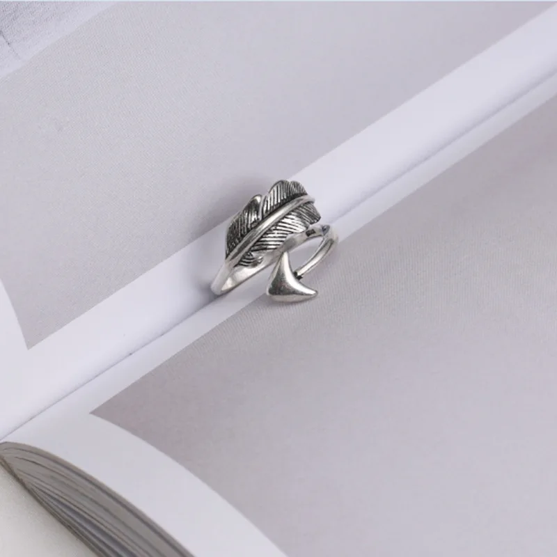 DIEERLAN Bohemian Vintage Feather 925 Sterling Silver Big Retro Arrow Rings for Women Statement Jewelry Antique Finger Rings
DIEERLAN Bohemian Vintage Feather 925 Sterling Silver Big Retro Arrow Rings for Women Statement Jewelry Antique Finger Rings