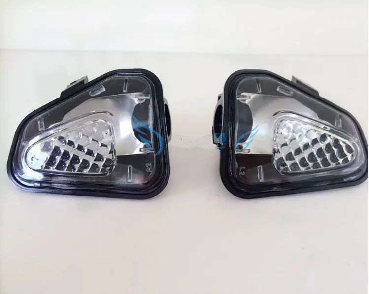 Pair Marker Fender Lights Turn Signal Lamp Peripheral light For VW Volkswagen Passat B7 CC 35D 945 291 35D 945 292
Pair Marker Fender Lights Turn Signal Lamp Peripheral light For VW Volkswagen Passat B7 CC 35D 945 291 35D 945 292