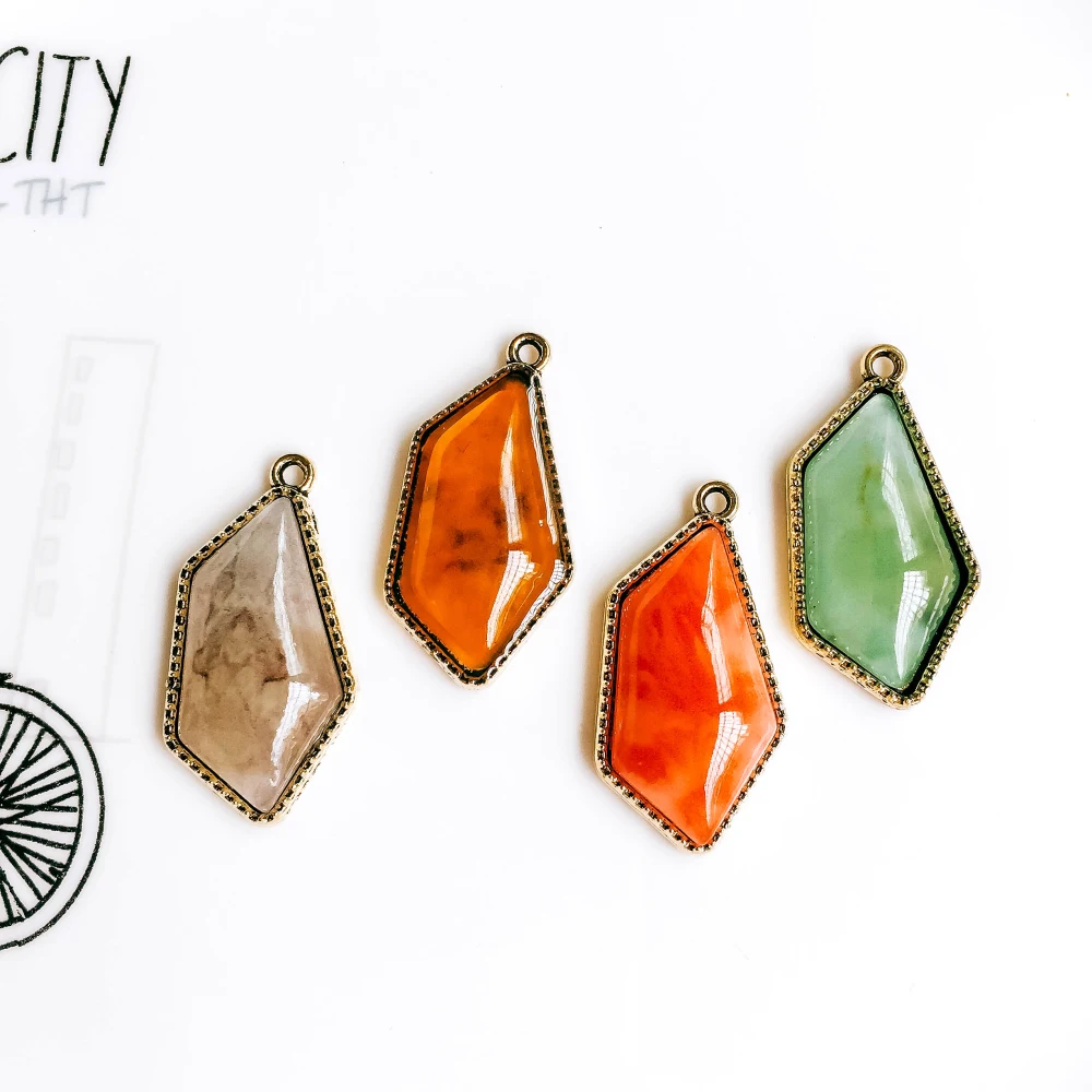 ZEROUP Irregular 4 Colors Ear Drop Pendant Accessories Necklace Charms Jewelry Components Diy Material 4pcs
ZEROUP Irregular 4 Colors Ear Drop Pendant Accessories Necklace Charms Jewelry Components Diy Material 4pcs