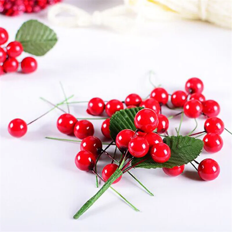 100Pc Artificial Red Holly Berry New Year Wedding Decoration Wedding Gifts for Guests Baby Shower Wedding Invitations Decoration
100Pc Artificial Red Holly Berry New Year Wedding Decoration Wedding Gifts for Guests Baby Shower Wedding Invitations Decoration
