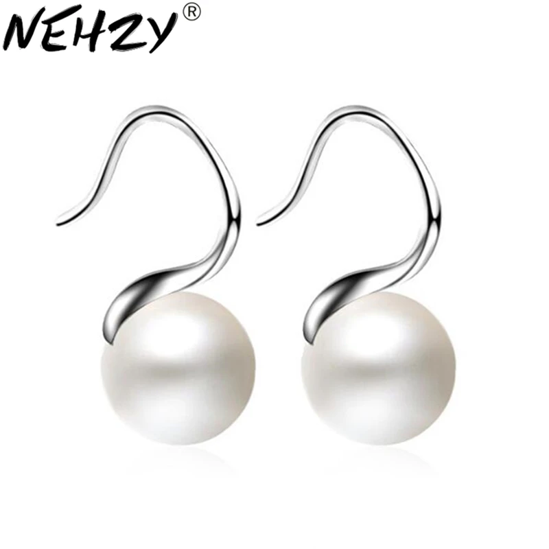 NEHZY S925 Stamp jewelry woman Luxury pearl hanging earrings fashionable simple drop-shaped ear hanging flowers Hot
NEHZY S925 Stamp jewelry woman Luxury pearl hanging earrings fashionable simple drop-shaped ear hanging flowers Hot