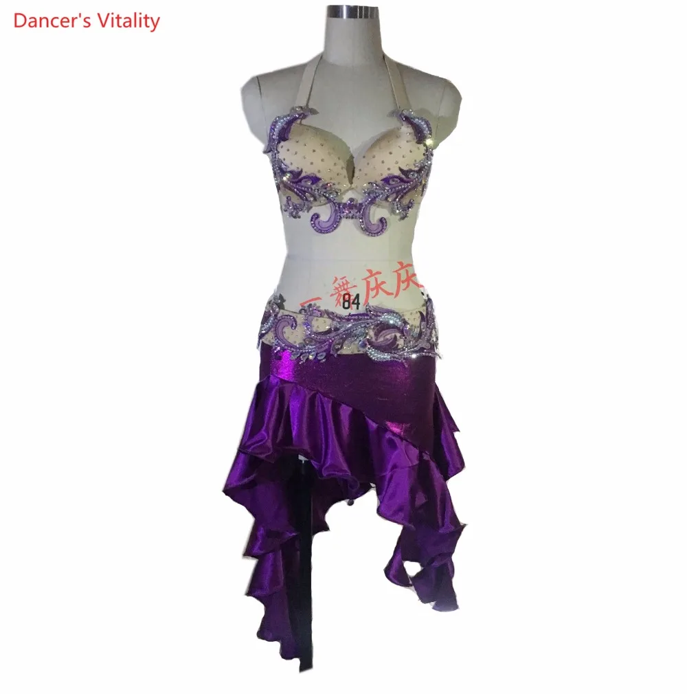 Women Embroidery bra top and short skirt 2pcs Lady belly dance group performance clothes dance suit latin dance suit clothing
Women Embroidery bra top and short skirt 2pcs Lady belly dance group performance clothes dance suit latin dance suit clothing