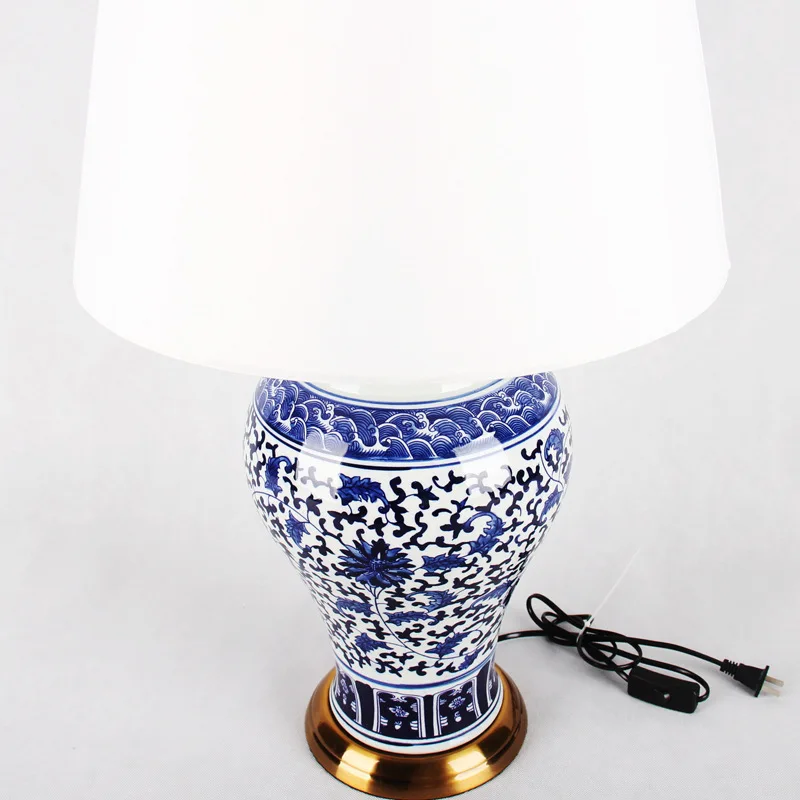 Светодиодная лампа E27 в китайском ретро-стиле с ручной росписью сине-белая