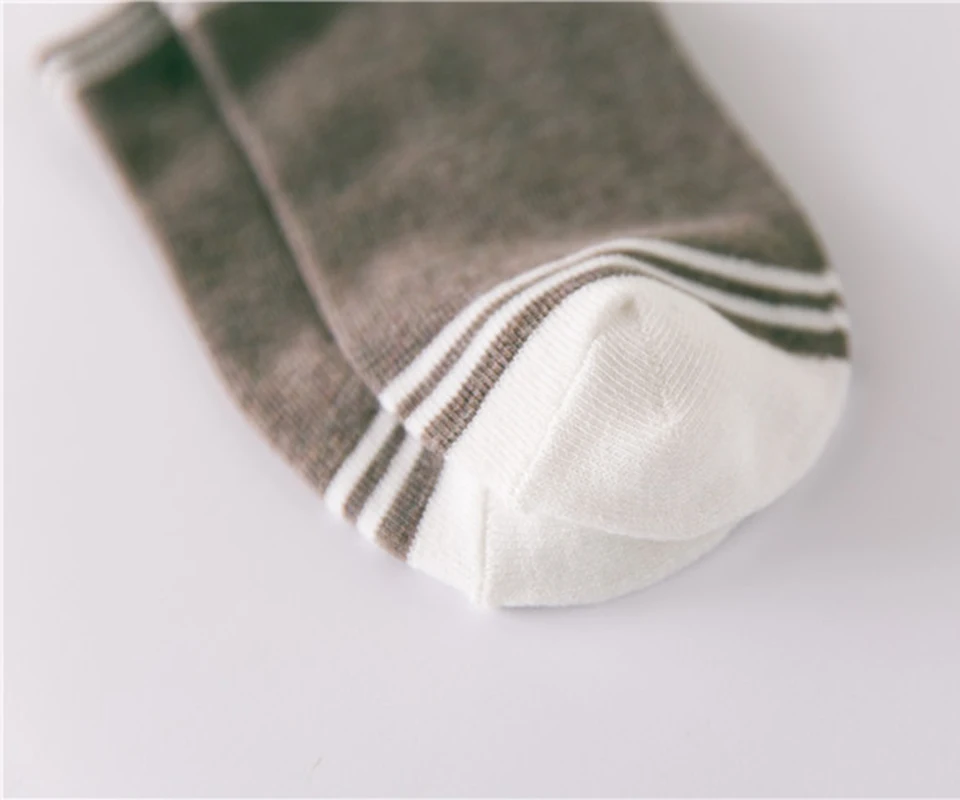 1 Pair of 2017 Hot Summer Women Girls Candy Color Stripes Low Cut Breathable Stretchy Boat Socks New
1 Pair of 2017 Hot Summer Women Girls Candy Color Stripes Low Cut Breathable Stretchy Boat Socks New